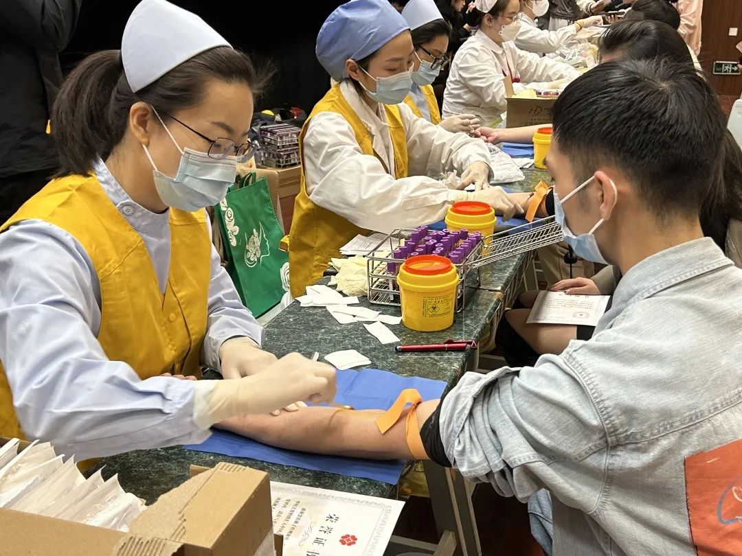 点亮希望之光