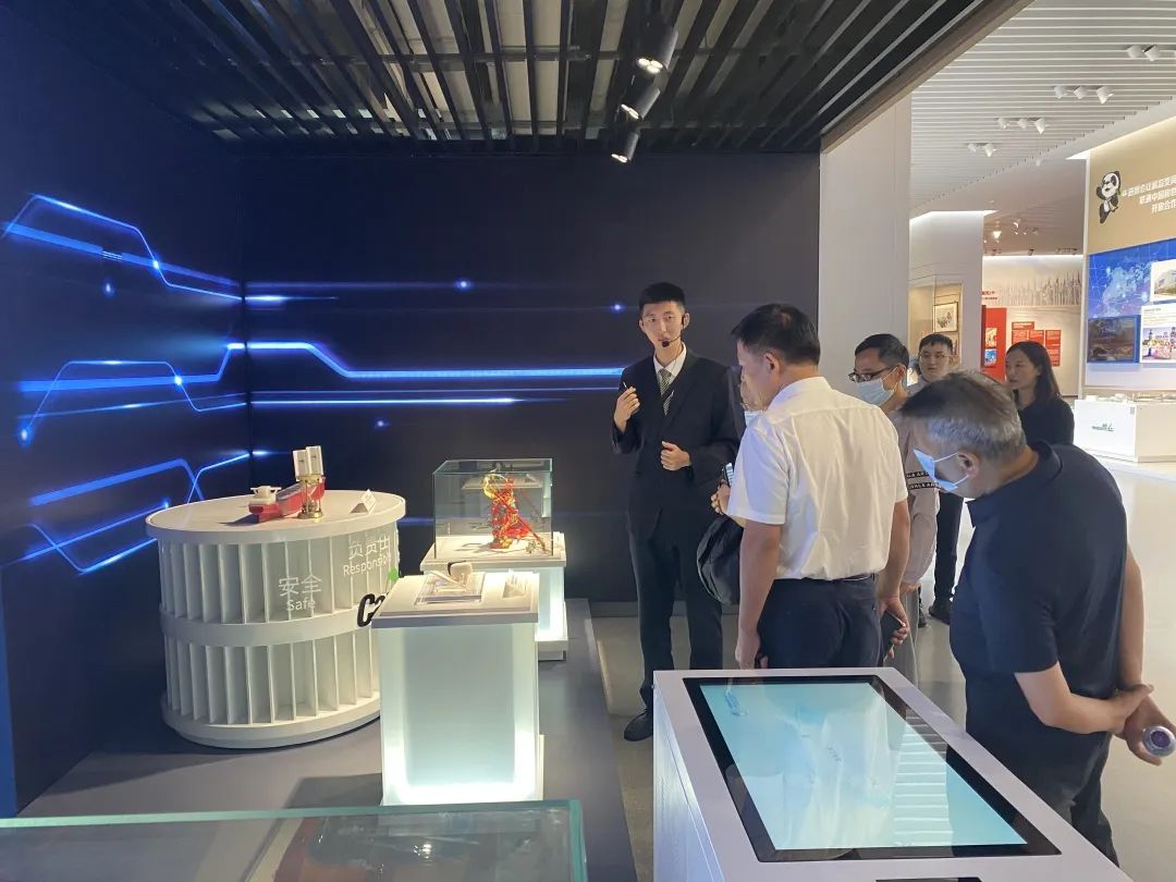 0807_083011_884.jpg 0807_083011_884.jpg