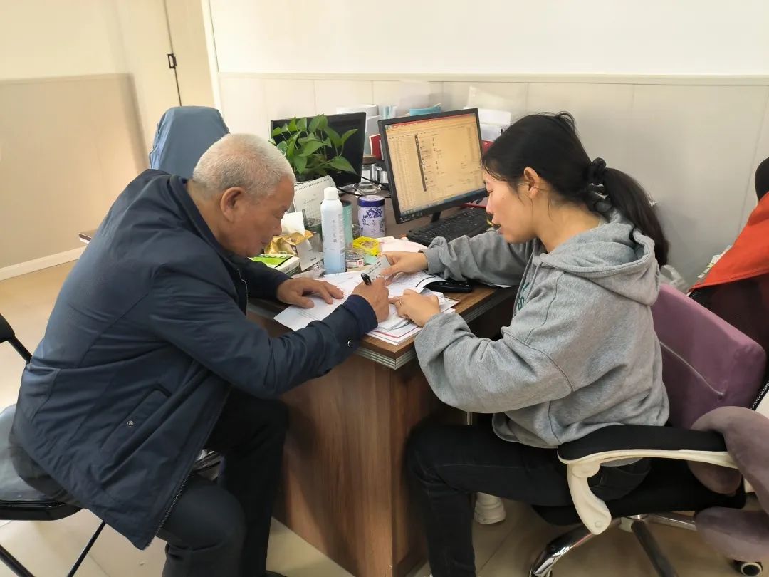 1123_100814_981.jpg 1123_100814_981.jpg