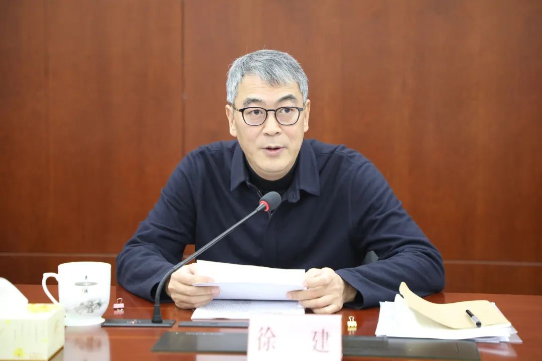 1215_075814_818.jpg 1215_075814_818.jpg