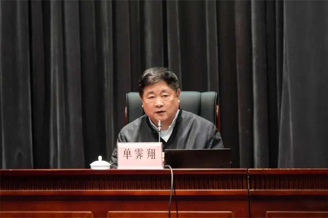 0305_090618_391.jpg 0305_090618_391.jpg