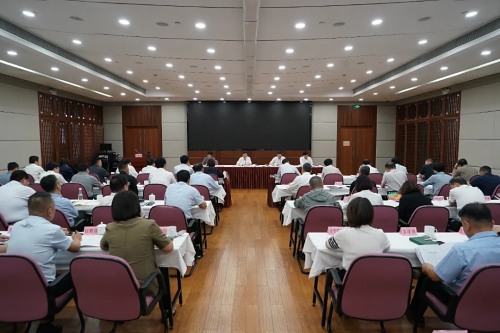 进一步提升城市能级和核心竞争力，青浦区“城中村”改造工作推进会举行