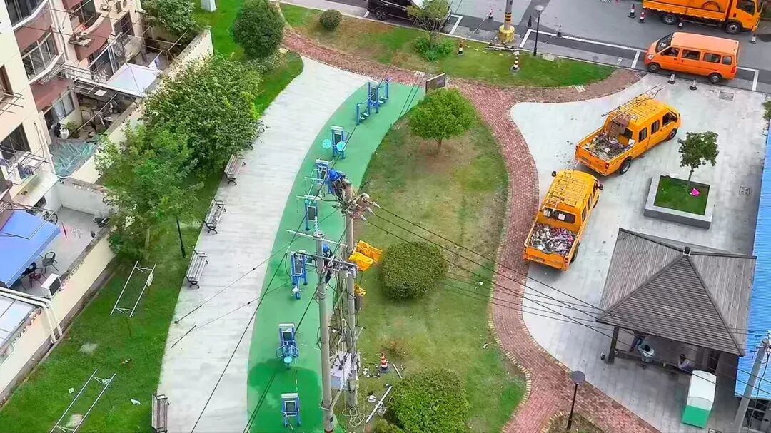 0924_134529_974.jpg 0924_134529_974.jpg