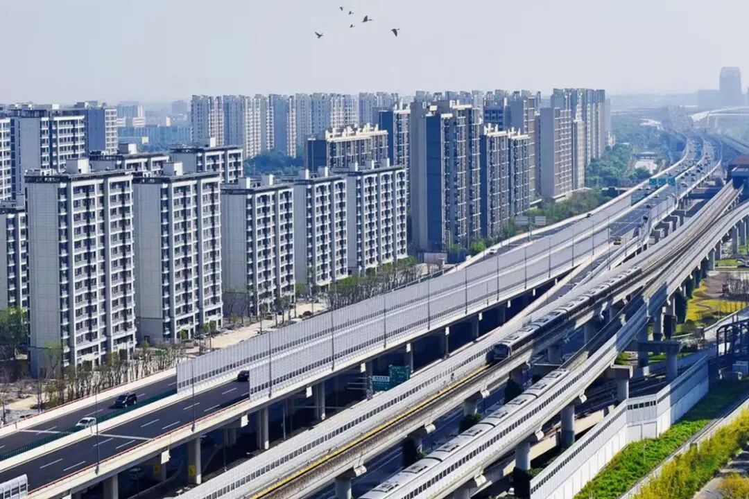 1209_141756_123.jpg 1209_141756_123.jpg