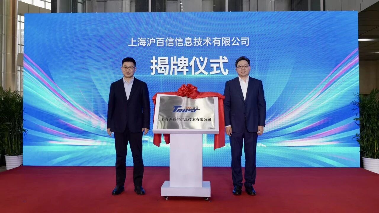 1212_090146_625.jpg 1212_090146_625.jpg