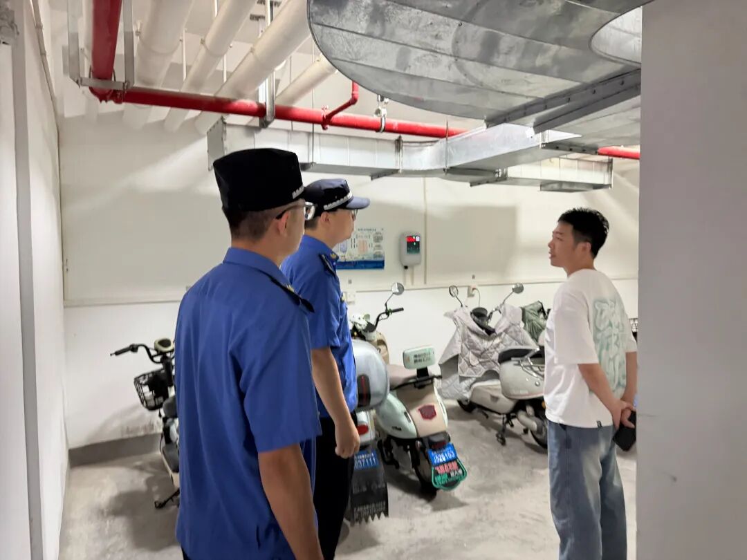 0923_083548_729.jpg 0923_083548_729.jpg