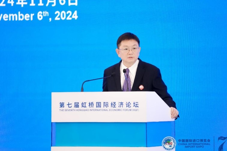 开放包容、相互赋能成为全球新能源汽车未来发展的时代同音——政商学界嘉宾在第七届虹桥论坛“全球新能源汽车的未来”分论坛深入交流