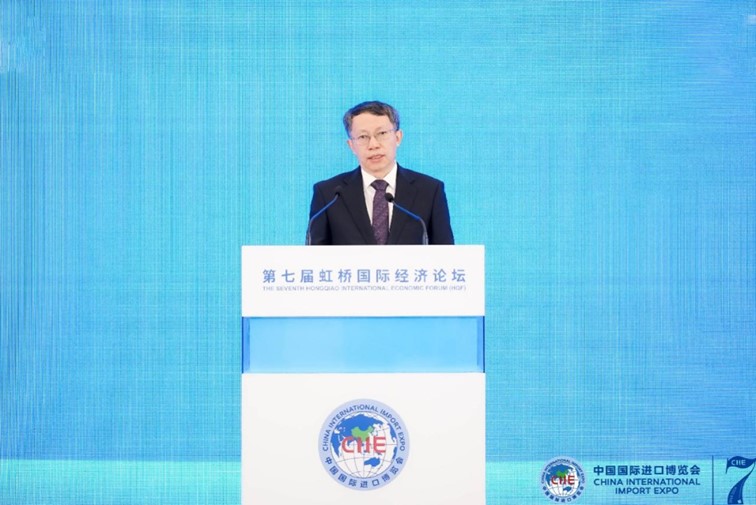 开放包容、相互赋能成为全球新能源汽车未来发展的时代同音——政商学界嘉宾在第七届虹桥论坛“全球新能源汽车的未来”分论坛深入交流