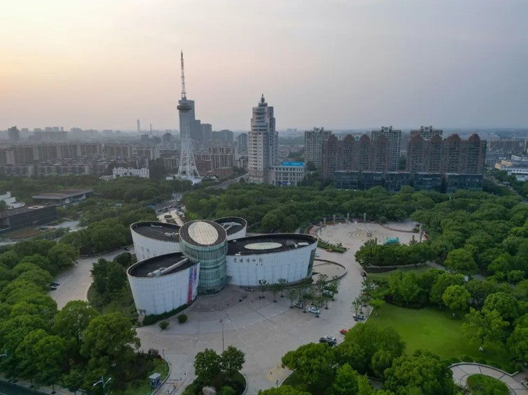 跟着半马游青浦，超燃！2024青浦新城半程马拉松赛即将开赛！
