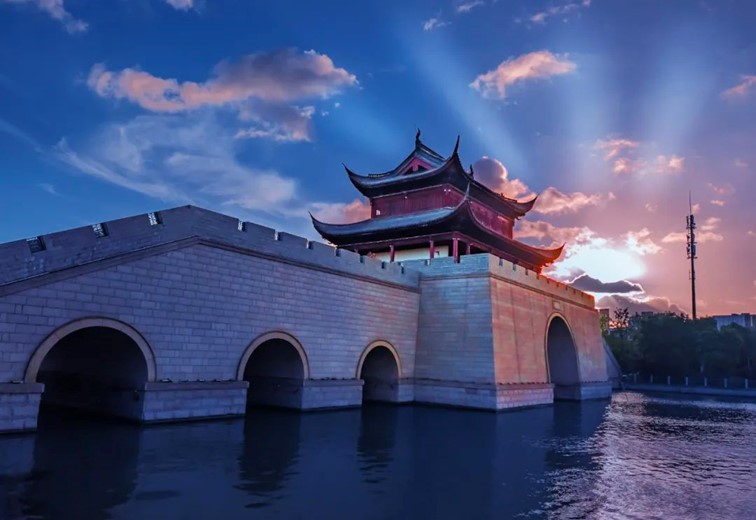 跟着半马游青浦，超燃！2024青浦新城半程马拉松赛即将开赛！
