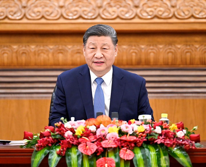 3月28日上午，国家主席习近平在北京人民大会堂会见国际工商界代表。新华社记者 李学仁 摄