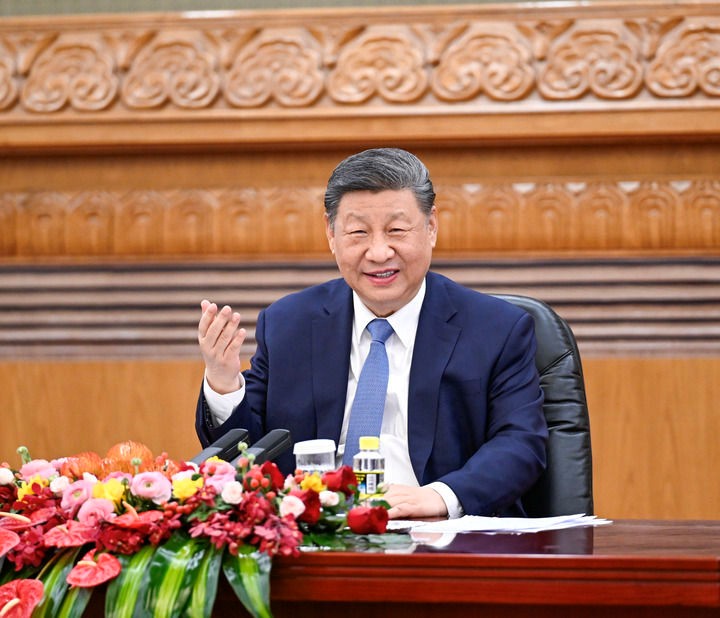 3月28日上午，国家主席习近平在北京人民大会堂会见国际工商界代表。新华社记者 李学仁 摄