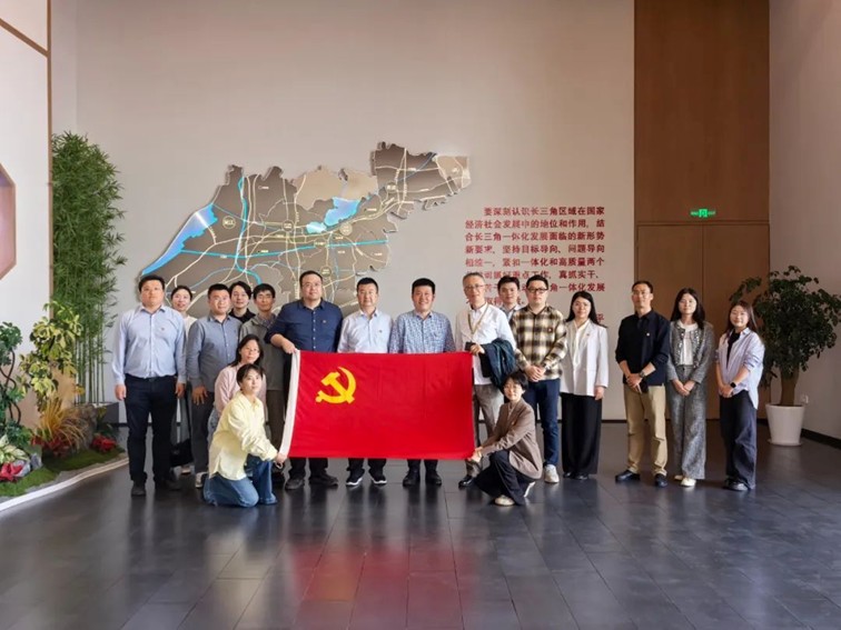 区新一代信息技术产业专班：市区合力推进“六个一” 打造数字经济新高地