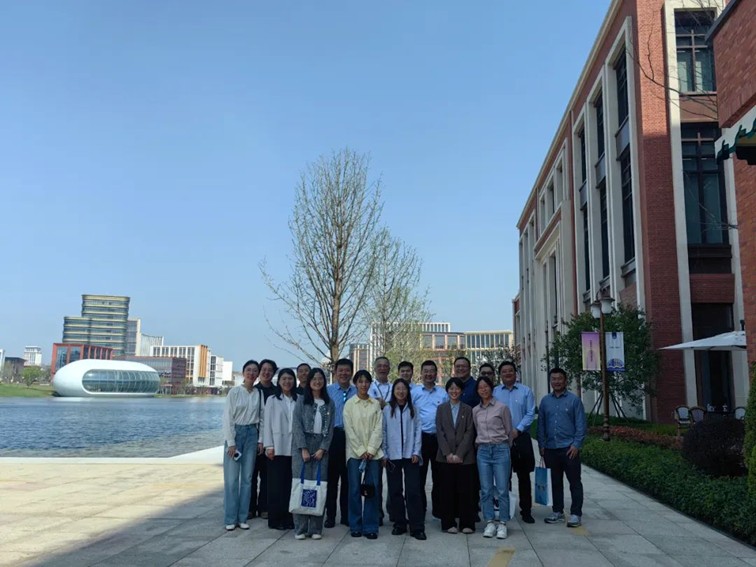 区新一代信息技术产业专班：市区合力推进“六个一” 打造数字经济新高地