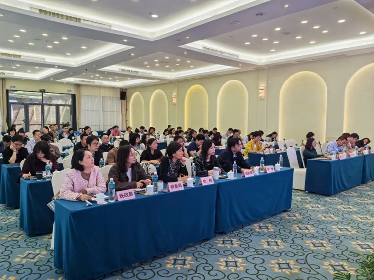 青浦区区级机关党组织书记深入贯彻中央八项规定精神学习教育专题培训班举行