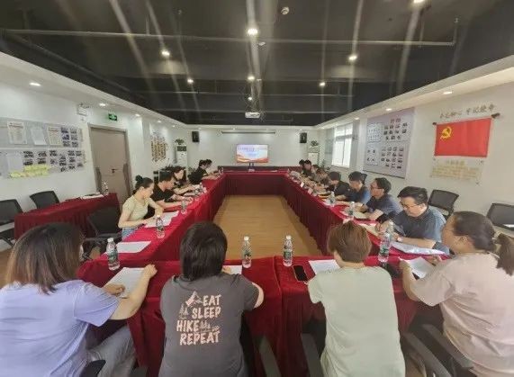 【学思想 强作风 建新功】区卫健委：百名党员进网格 “医心惠民”护健康