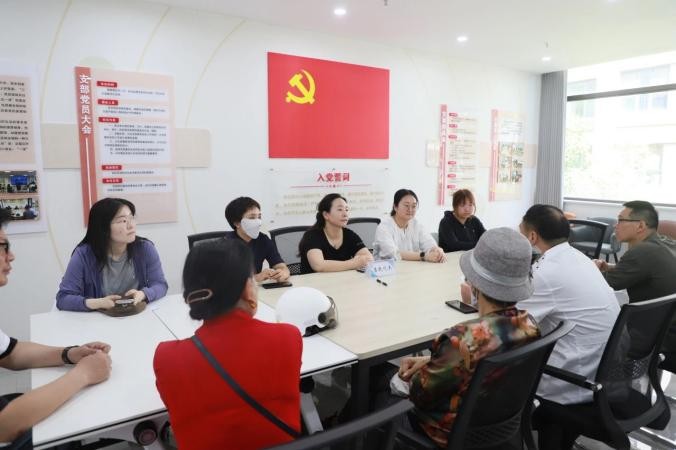 【学思想 强作风 建新功】区卫健委：百名党员进网格 “医心惠民”护健康