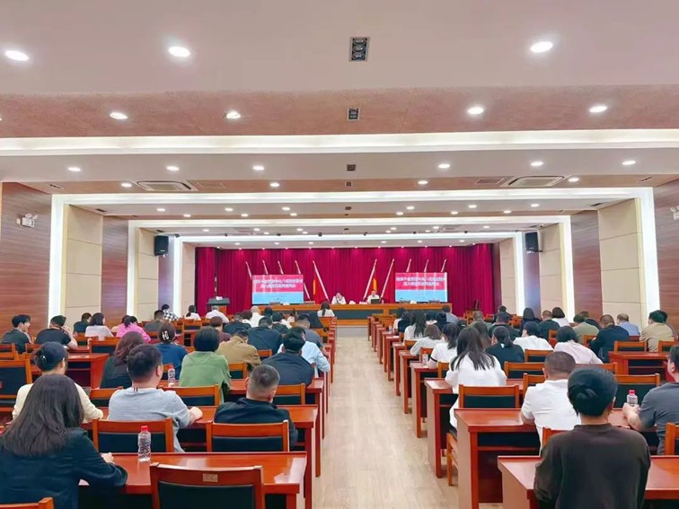 徐泾镇：“三链协同”抓实推进流动党员学习教育