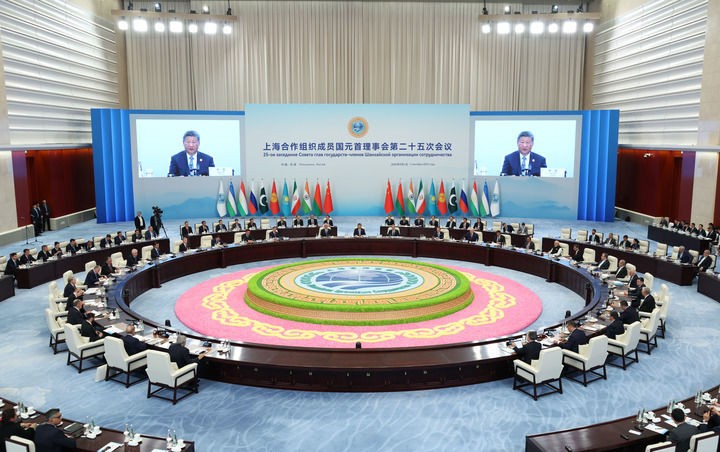 【国务院信息】上合组织天津峰会|习近平主持上海合作组织成员国元首理事会第二十五次会议并发表重要讲话