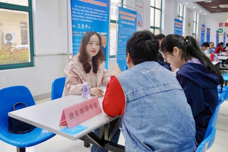 民生答卷写满温度，青浦绘就品质生活新图景丨喜迎两会