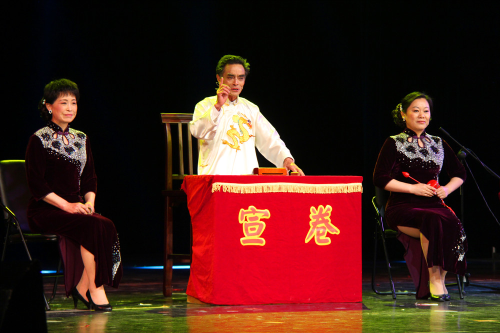 市级传承人诸留云演出场景_副本.jpg
