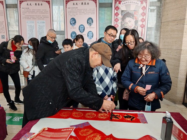 龙行龘龘2_副本.jpg