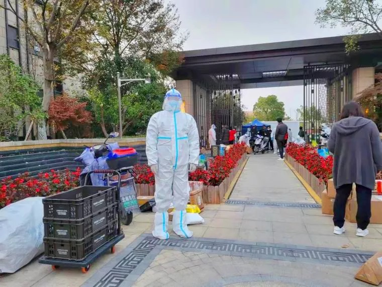 1221_215556_556.jpg 1.jpg