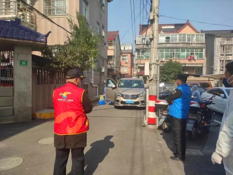 1221_215659_205.jpg 1.jpg