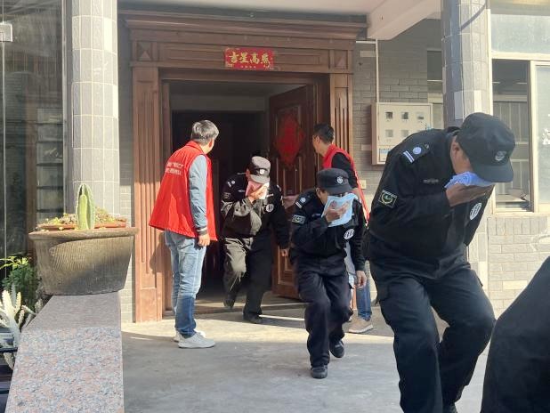 携手同行，青浦退役军人暖心护航进博