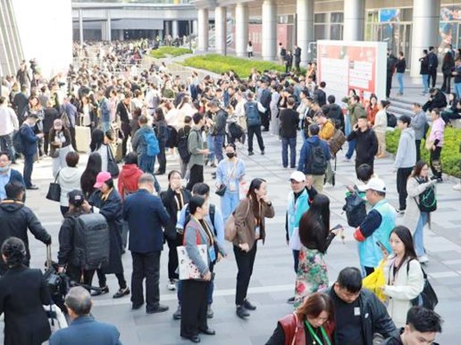 携手同行，青浦退役军人暖心护航进博