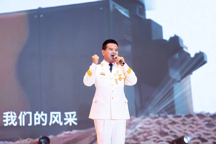 戎马铸忠魂 双拥谱新篇——青浦区庆祝建军98周年、纪念抗战胜利80周年双拥慰问演出暨创建“全国双拥模范城”成果展示活动隆重举行