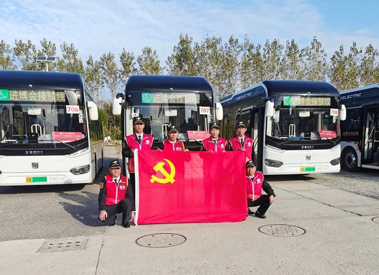 续写军人本色 护航进博平安