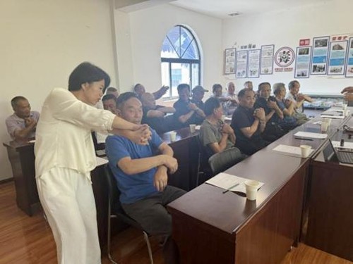 五年热线情牵老兵 四季游园筑牢“心灵铠甲”