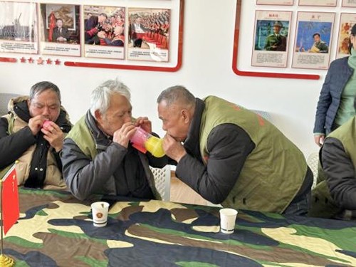 五年热线情牵老兵 四季游园筑牢“心灵铠甲”