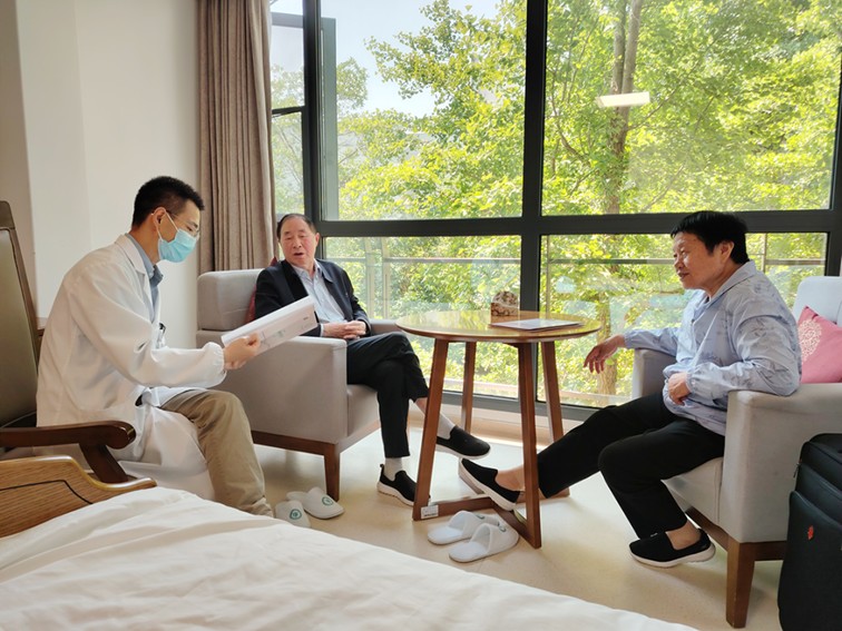 致敬荣光岁月!这份专属健康体检,温暖守护军休干部 致敬荣光岁月!这份专属健康体检,温暖守护军休干部