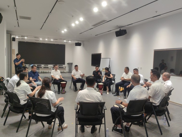 从“心”出发,齐鼓同行——老兵热线为进博护航注入“心”能量 从“心”出发,齐鼓同行——老兵热线为进博护航注入“心”能量