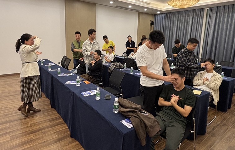 指令“反”着来，心态“正”过来——老兵热线助力退役军人“心”启航