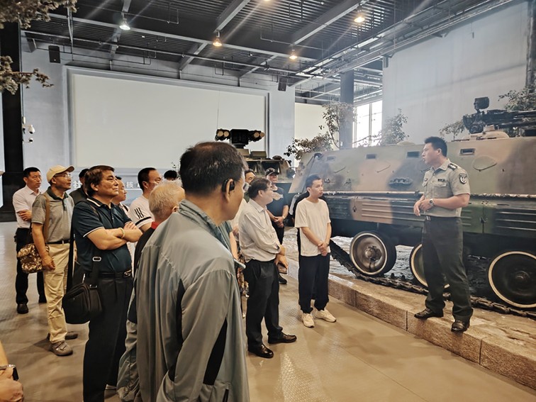 “致敬胜利八十载，绿舟寻迹砺初心”—四区军休机构联合主题实践活动在青举行