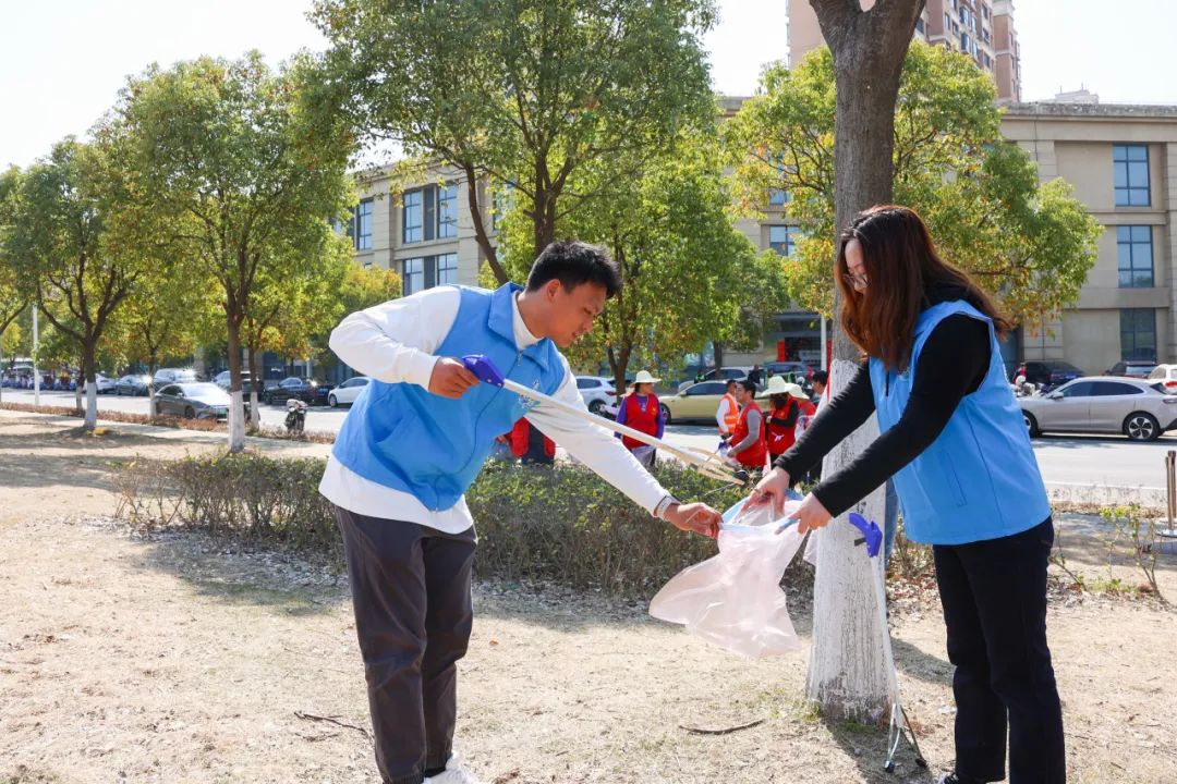 0325_144552_589.jpg 0325_144552_589.jpg