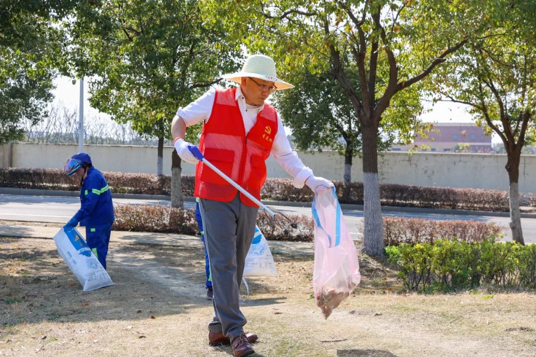 0325_144552_746.jpg 0325_144552_746.jpg