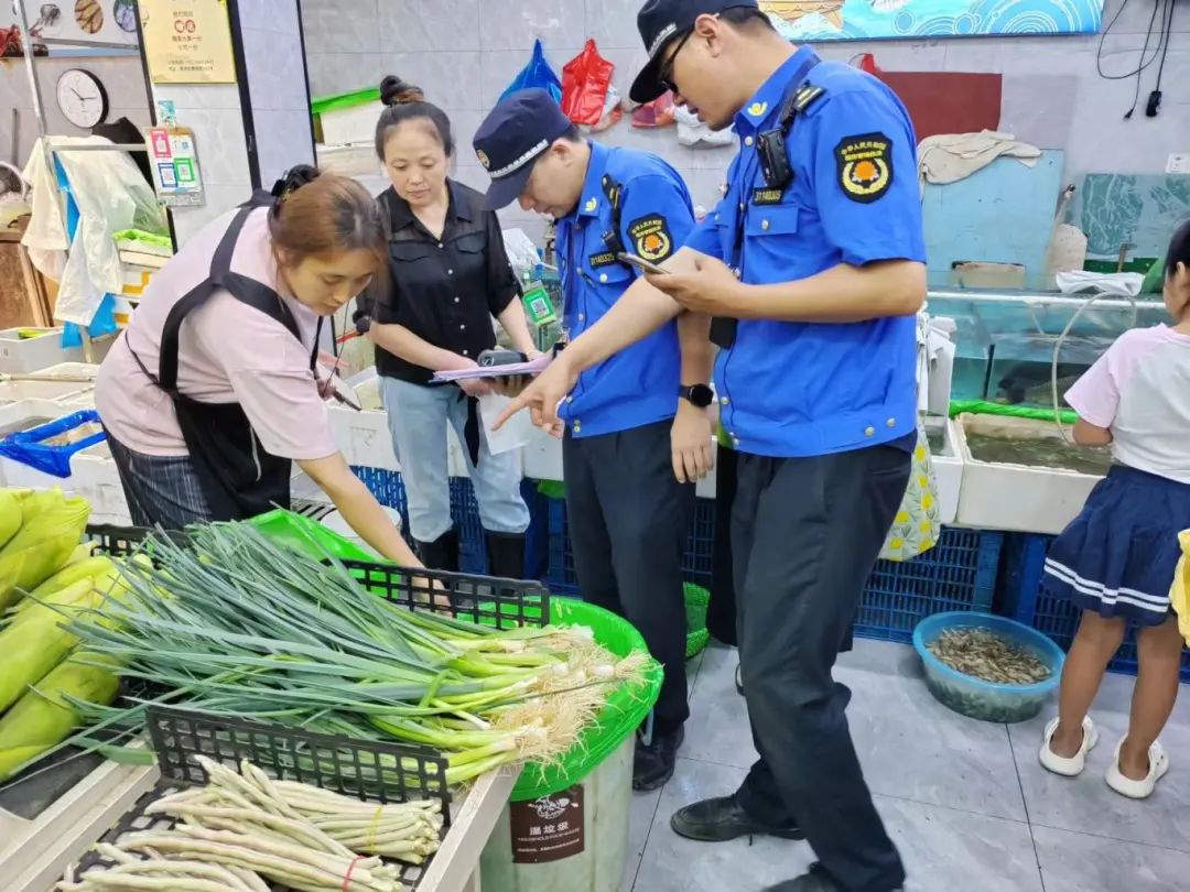 20240904 夏阳街道综合行政执法队开展生活垃圾专项整治行动.jpg