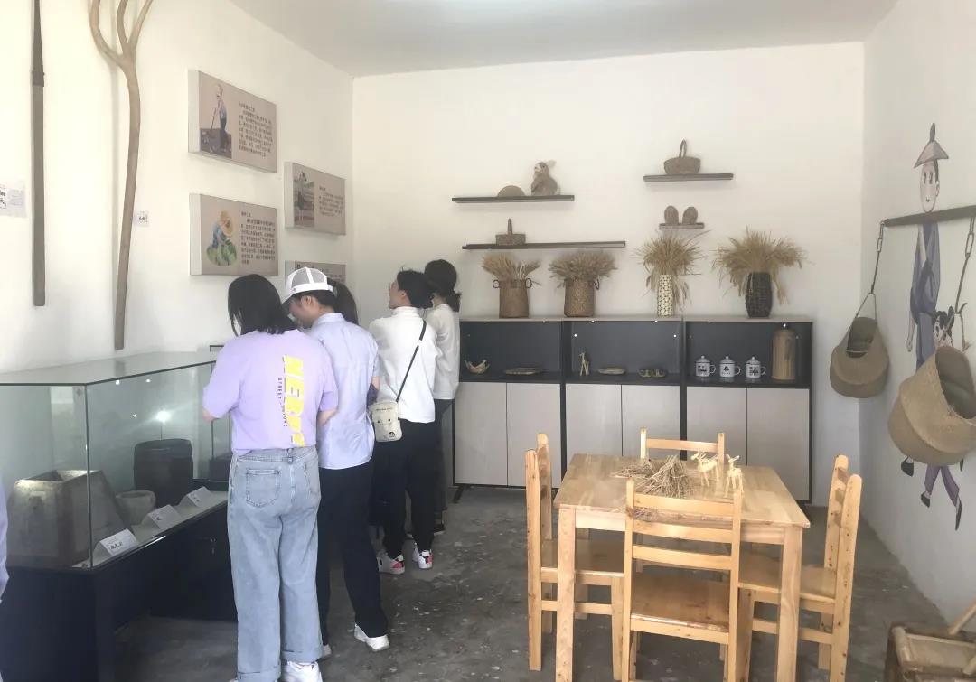 0510_083702_453.jpg 2.jpg