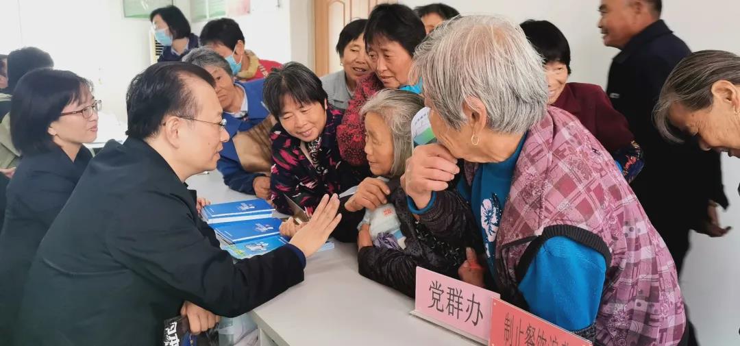 1112_163745_462.jpg 2.jpg