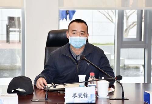 区委常委,副区长姜爱锋到赵巷镇就企业复工复产工作开展调研