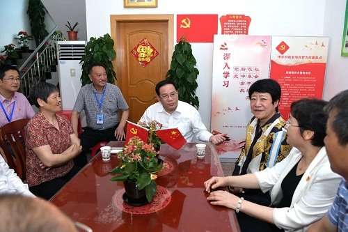 李强调研基层社区建设,在青浦点赞了他们