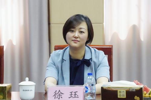 镇党委书记徐珏带队走访慰问驻地部队