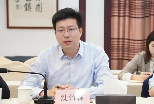 区民政局党组书记局长俞峰一行到赵巷镇调研指导民政工作