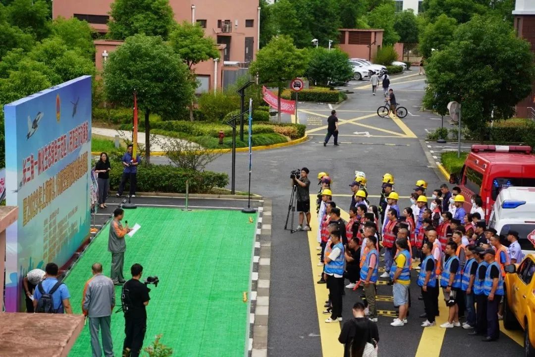 朱家角镇举行长三角一体化生态绿色示范区人民防空行动演练暨2023年上海市9·16防空警报试鸣综合演练